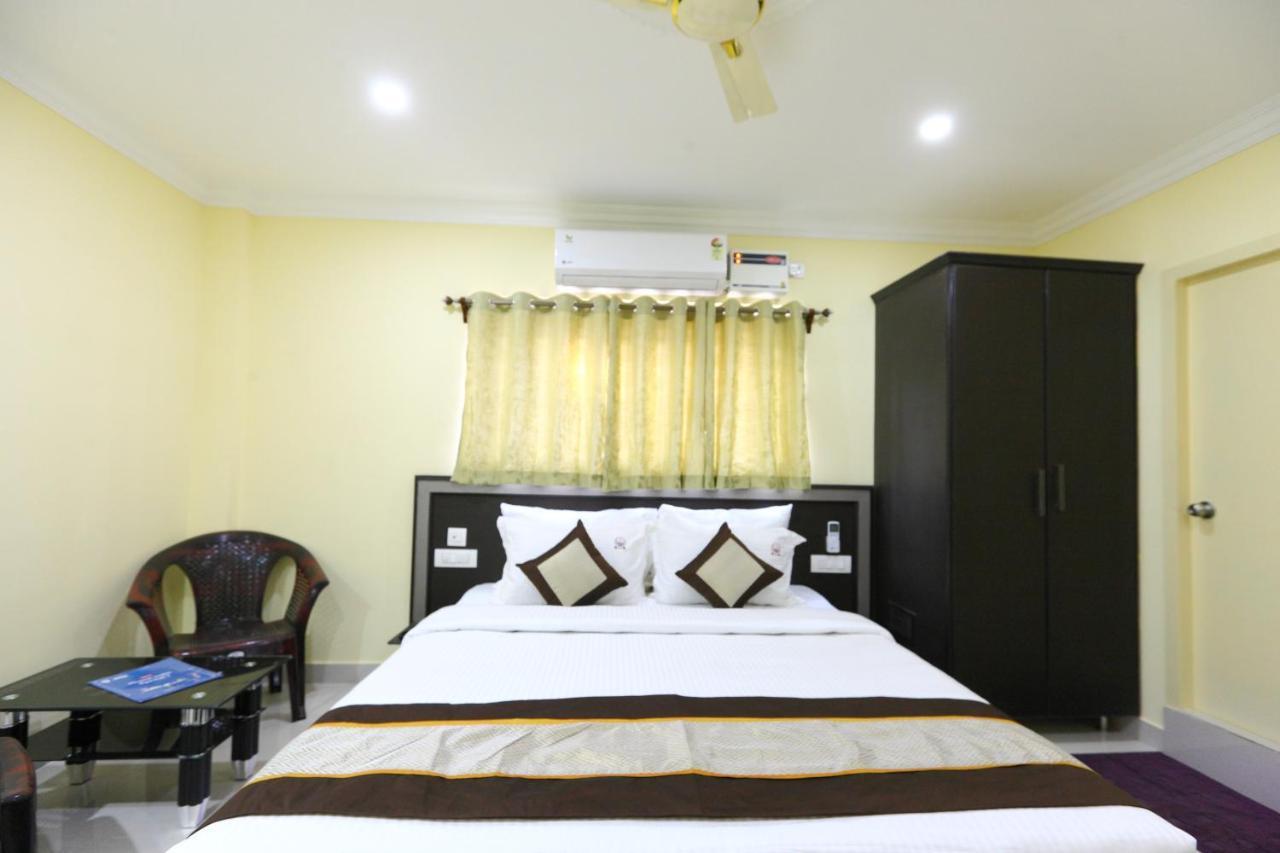 Hotel Sal Inn - Near Airport Ченай Екстериор снимка