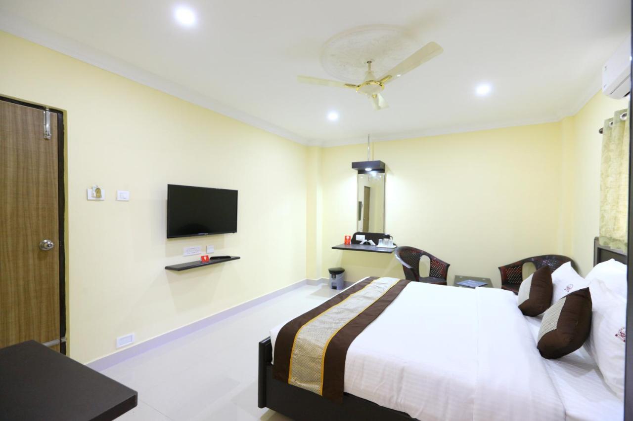 Hotel Sal Inn - Near Airport Ченай Екстериор снимка