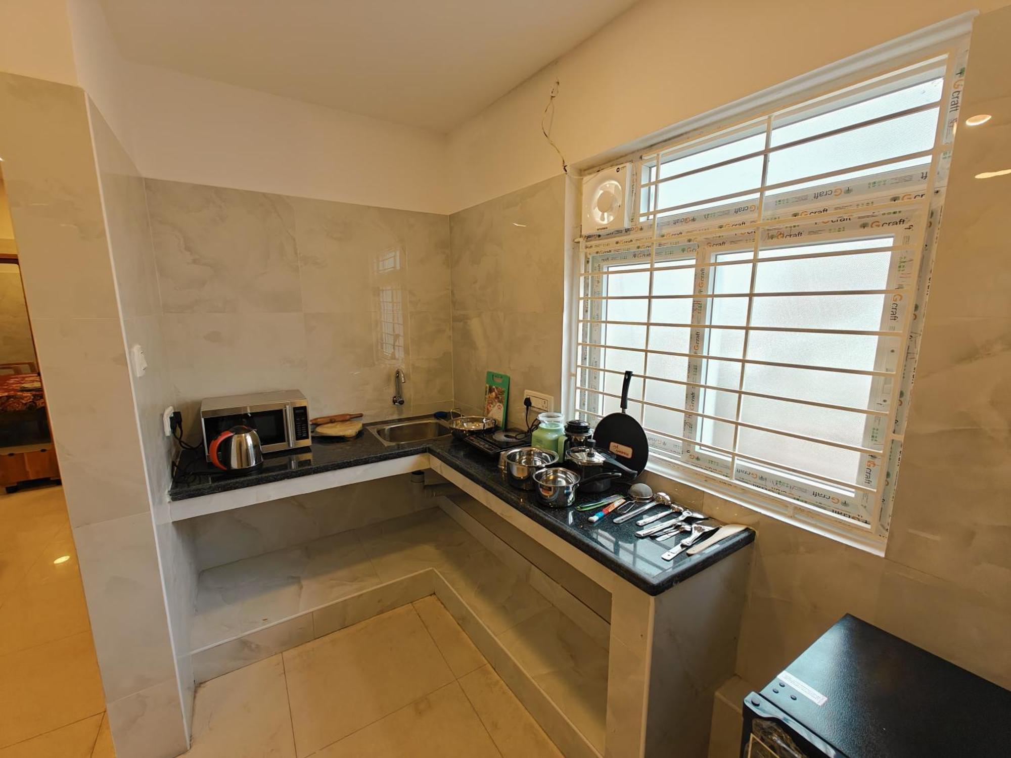 Hotel Sal Inn - Near Airport Ченай Екстериор снимка
