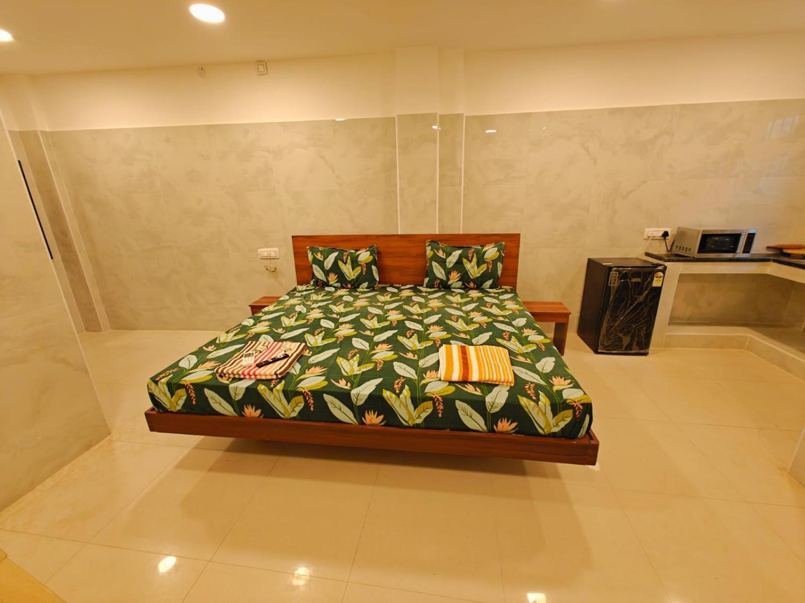 Hotel Sal Inn - Near Airport Ченай Екстериор снимка