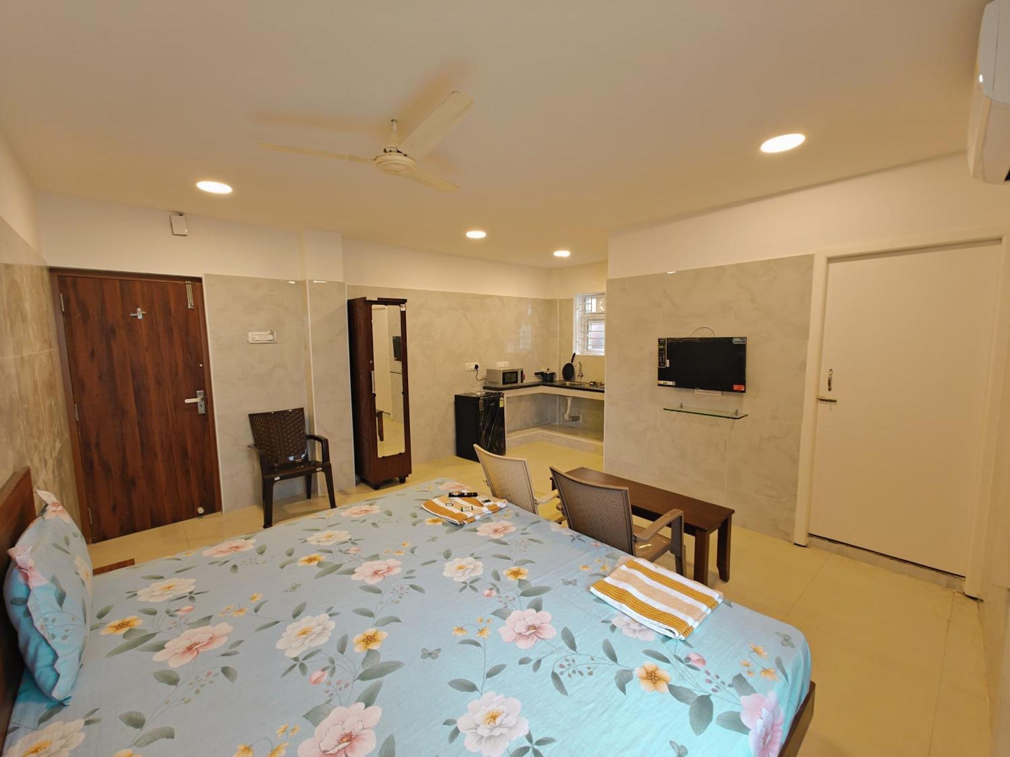 Hotel Sal Inn - Near Airport Ченай Екстериор снимка